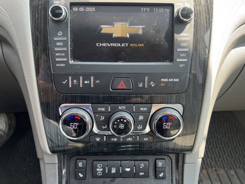 Used 2017 Chevrolet Traverse Premier image 20