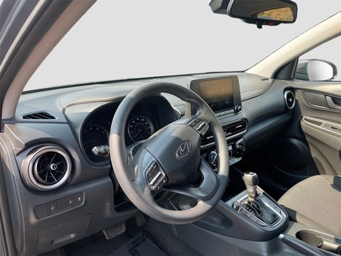 Used 2023 Hyundai Kona SEL image 9