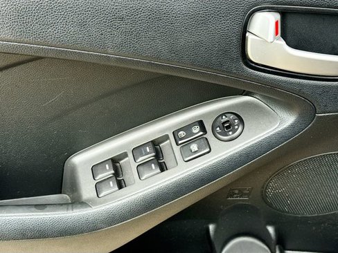 Used 2018 Kia Forte LX image 17