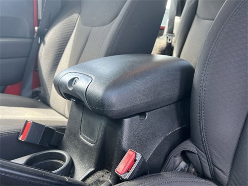 Used 2015 Jeep Wrangler Sport image 19