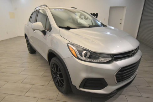 Used 2021 Chevrolet Trax LT w/ Sport Edition image 7