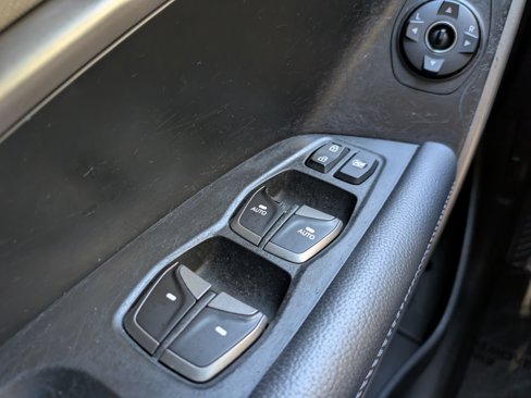 Used 2015 Hyundai Santa Fe Limited w/ Option Group 04 image 22