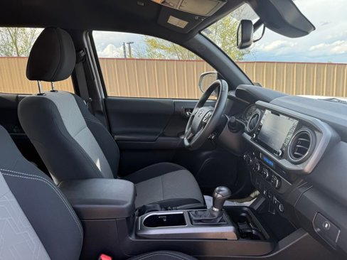 Used 2023 Toyota Tacoma TRD Sport image 30