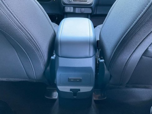 New 2025 Ford Maverick XL image 35