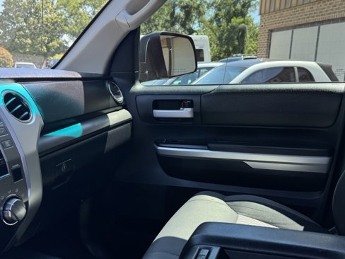 Used 2016 Toyota Tundra SR5 image 23