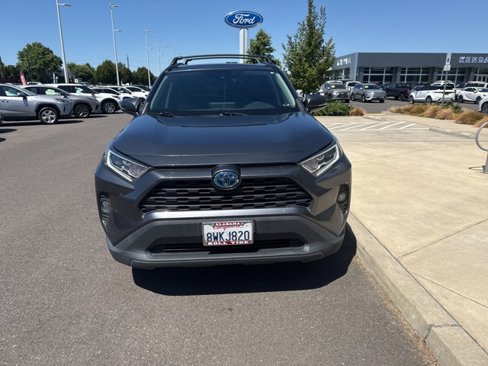 Used 2021 Toyota RAV4 XLE Premium image 5