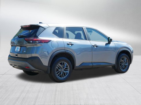 Used 2023 Nissan Rogue S image 7