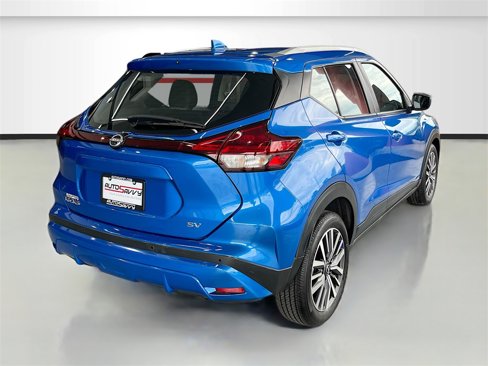 Used 2024 Nissan Kicks SV image 7