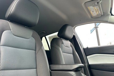New 2025 Chevrolet Trax LT w/ LT Convenience Package image 17