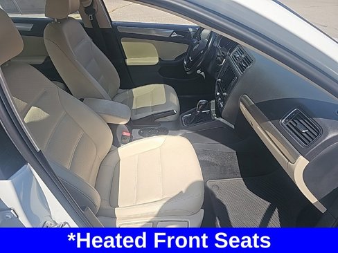 Used 2017 Volkswagen Jetta SE image 11