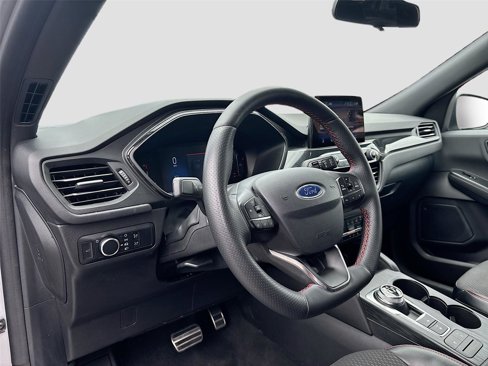 Used 2024 Ford Escape ST-Line w/ Cold Weather Package image 10