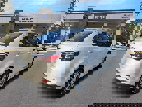 Used 2016 Scion iA image 5