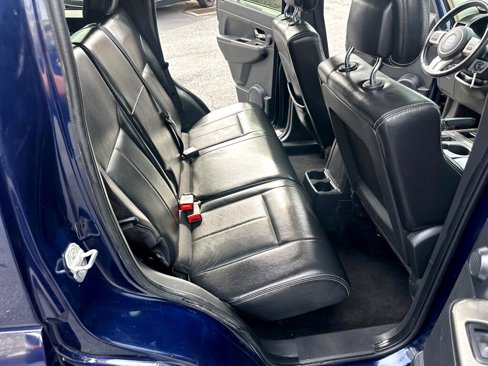 Used 2012 Jeep Liberty Limited Jet image 36