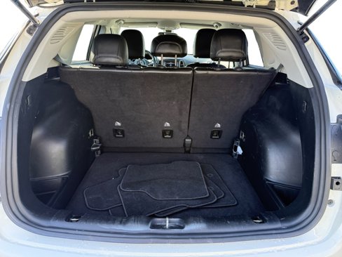 Used 2018 Jeep Compass Latitude w/ Popular Equipment Group image 17
