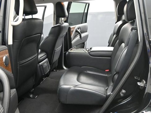 Used 2016 INFINITI QX80 Limited w/ All Season Package image 16