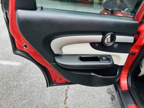 Used 2021 MINI Cooper Clubman S w/ Driver Assistance Package image 25