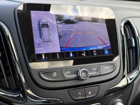 Used 2023 Chevrolet Equinox RS w/ RS Leather Package image 53
