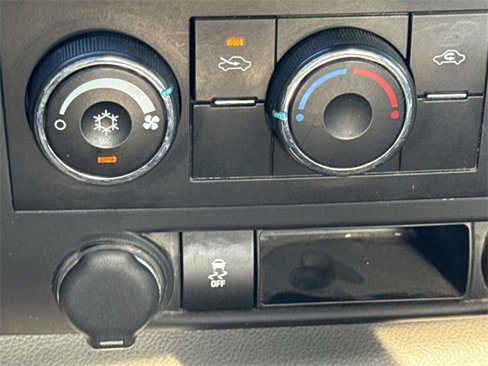 Used 2013 Chevrolet Silverado 1500 W/T image 17