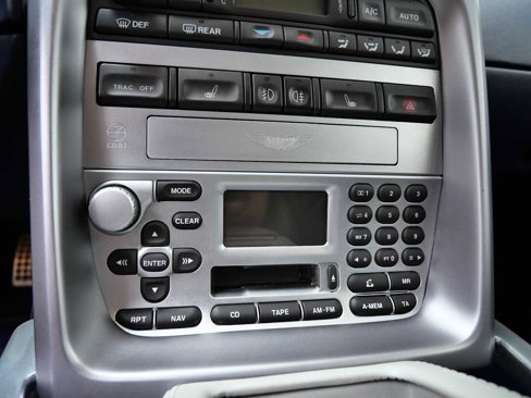 Used 2003 Aston Martin Vanquish image 21