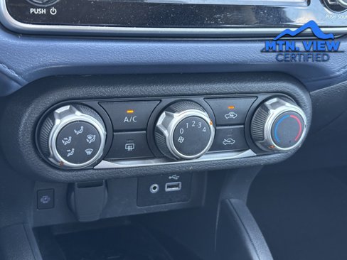 Used 2024 Nissan Versa SV w/ Trunk Package image 22