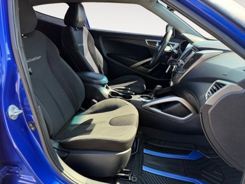 Used 2012 Hyundai Veloster image 10