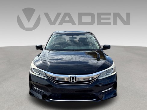 Used 2016 Honda Accord EX image 2