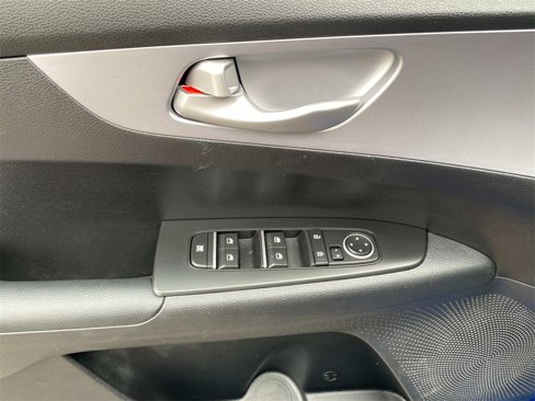 Used 2024 Kia Forte LXS image 16