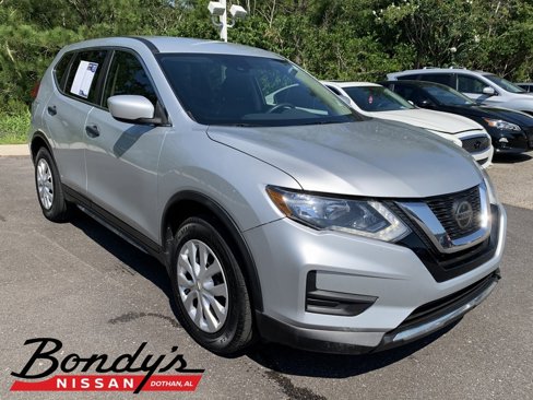 Used 2020 Nissan Rogue S image 1