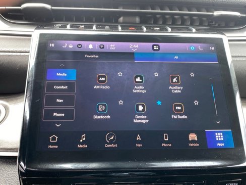 Used 2022 Jeep Grand Cherokee Limited image 16