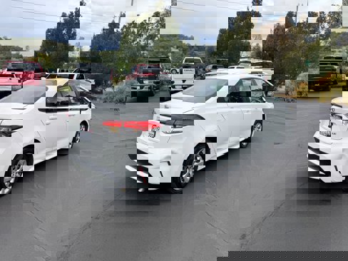 Used 2020 Toyota Corolla LE image 6