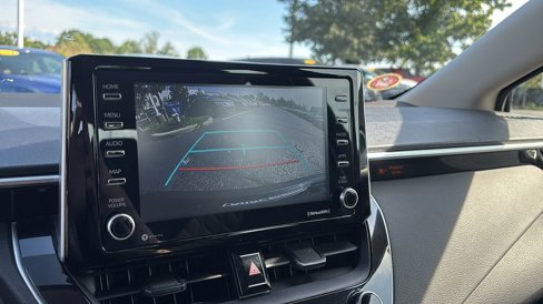 Used 2021 Toyota Corolla LE image 22