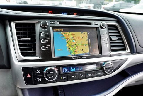 Used 2019 Toyota Highlander LE image 28
