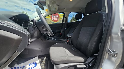 Used 2016 Ford Focus SE image 11