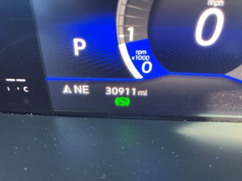Certified 2022 Volkswagen Taos SE w/ IQ.Drive SE Package image 27