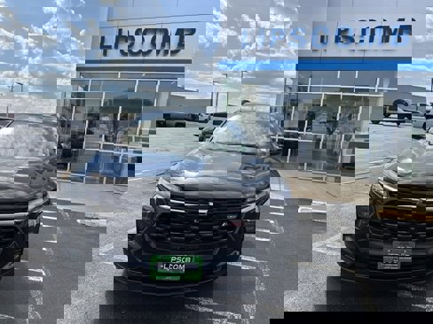 New 2026 Chevrolet Trax RS w/ Sunroof Package image 2