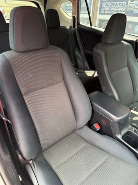 Used 2014 Toyota RAV4 LE image 2