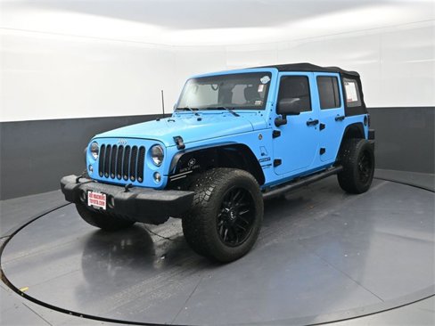 Used 2018 Jeep Wrangler Unlimited Sport w/ Connectivity Group image 3