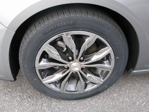 Used 2024 Chevrolet Malibu LT image 10