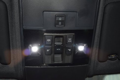 Used 2021 Volkswagen Atlas Cross Sport SEL R-Line image 52