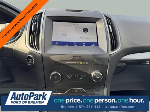 Used 2020 Ford Edge SE image 18