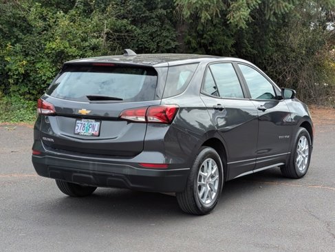 Used 2022 Chevrolet Equinox LS image 5