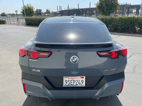 Used 2025 BMW X2 xDrive28i w/ Premium Package image 4