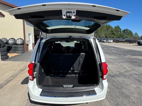 Used 2019 Dodge Grand Caravan GT image 30