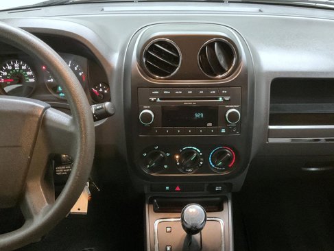 Used 2009 Jeep Compass Sport image 13
