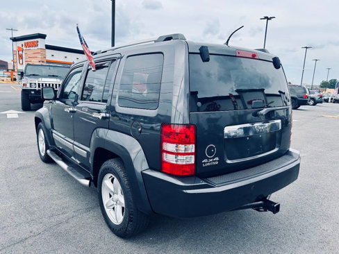 Used 2011 Jeep Liberty Limited image 5