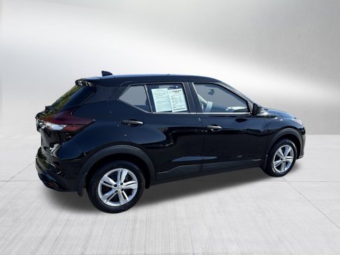 Used 2024 Nissan Kicks S image 8