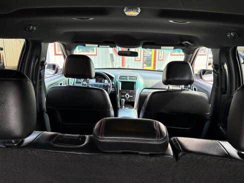 Used 2016 Ford Explorer Sport image 17