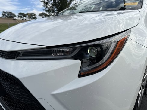 Used 2020 Toyota Corolla LE image 6