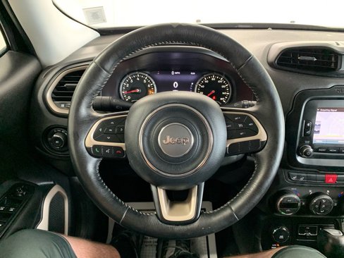 Used 2017 Jeep Renegade Limited image 31