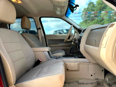 Used 2011 Ford Escape XLT w/ Cargo Pkg image 17